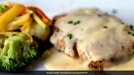 [2459354] FISH IN WHITE SAUCE
